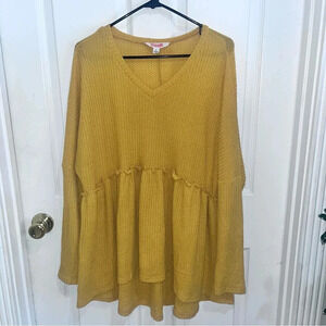 Mazik-womens top- long sleeve/yellow in color-sz lg